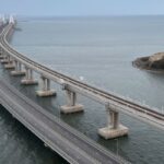 Крымский мост снова открывается для пассажиров РЖД
